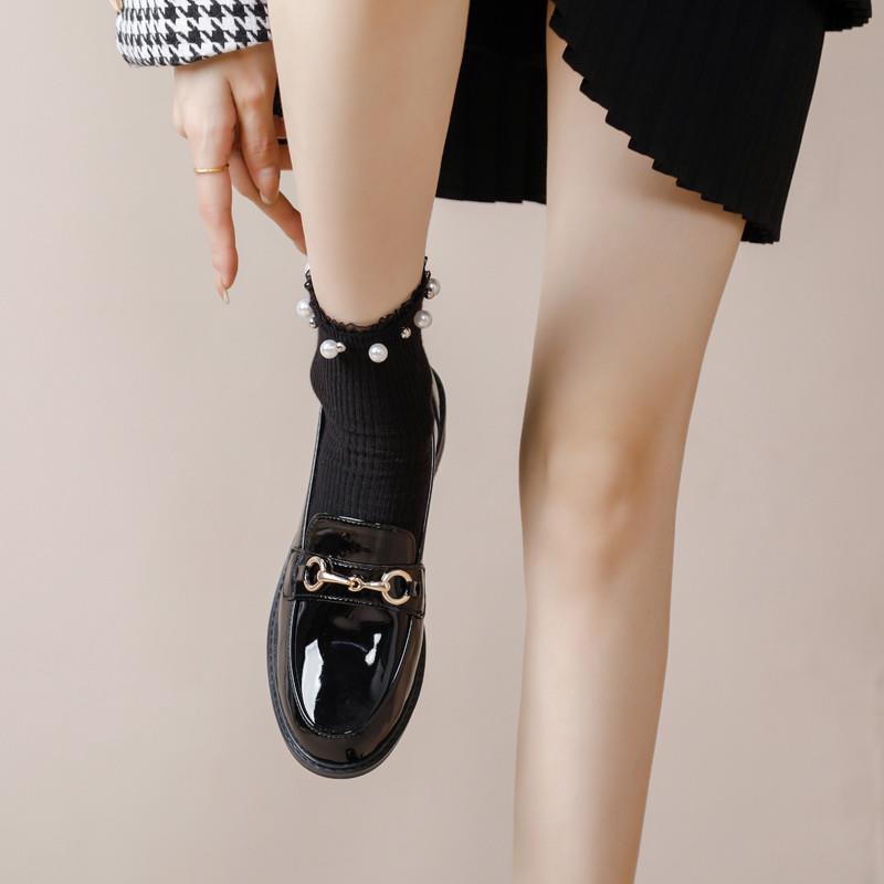 香港平底乐福鞋女2025秋冬新款豆豆鞋百搭英伦风小皮鞋黑西装单鞋
