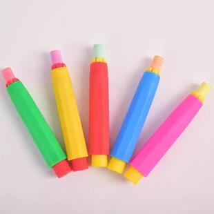 New chalk holder design, keeps hands clean, made of teaching
