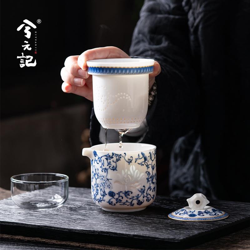 青花羊脂玉瓷玲珑旅行茶具套装一人饮户外便携式快客杯一壶三杯