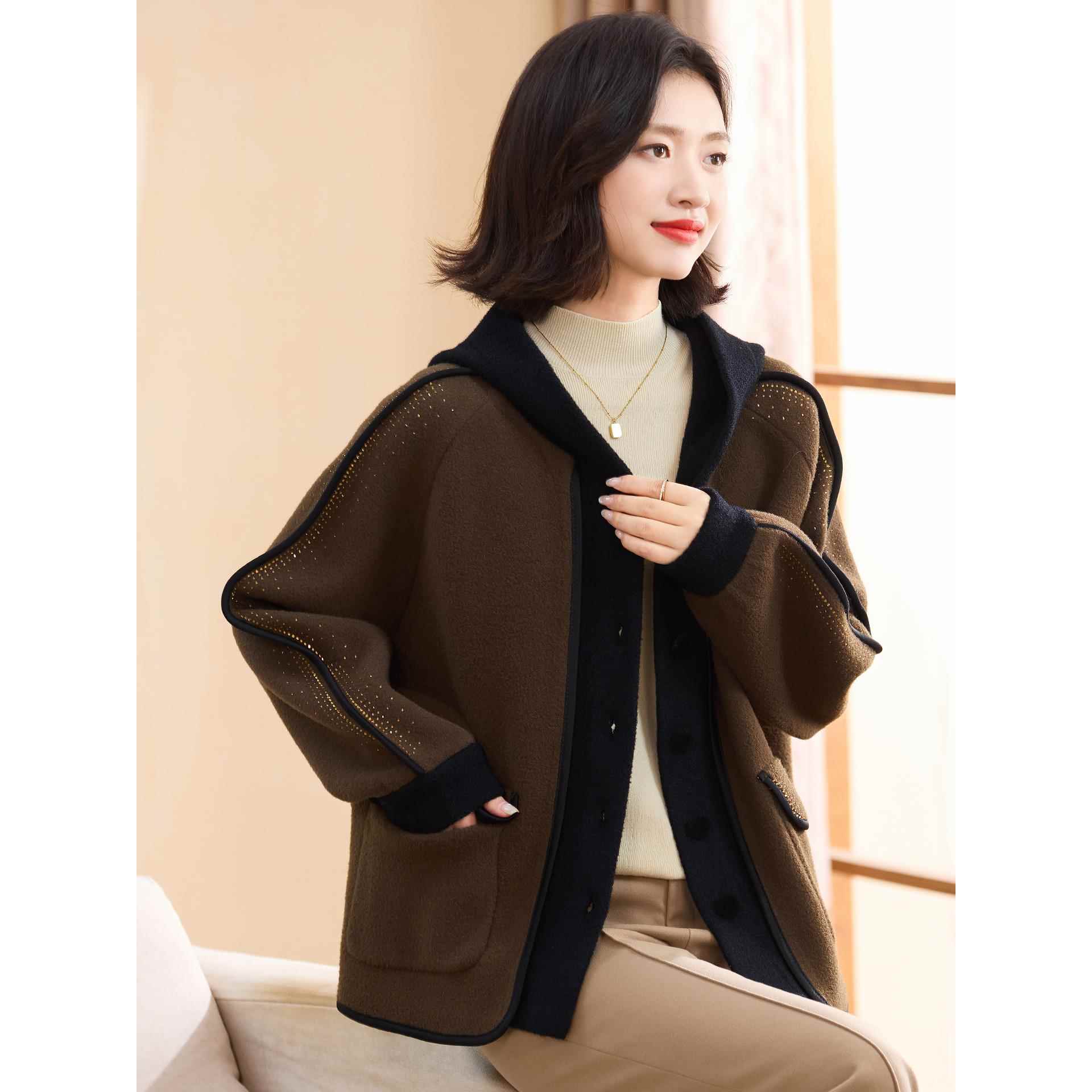 喜卉妈妈秋装洋气外套连帽上衣服中老年女装时尚百搭秋冬针织开衫