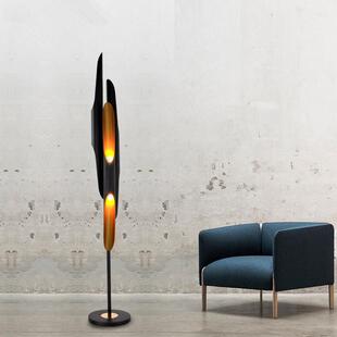 客厅落地灯2026年新款轻奢沙发旁边北欧风创意大气铝材落地灯家用