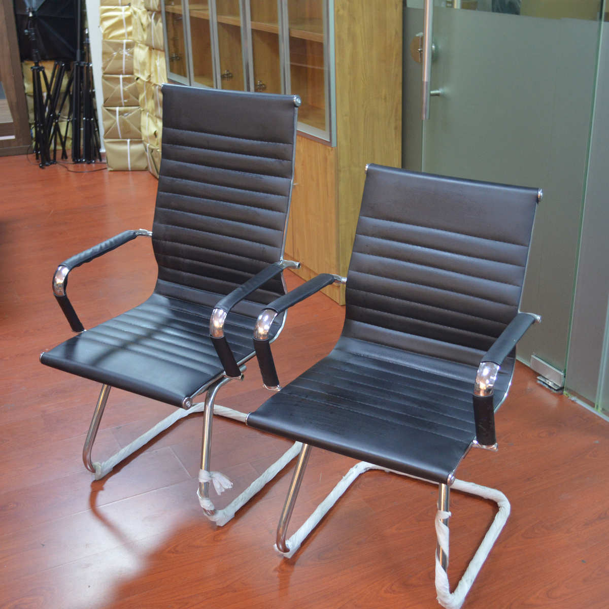 酒店设计师四季总经理椅子靠背电脑椅办公室工学工字带靠背