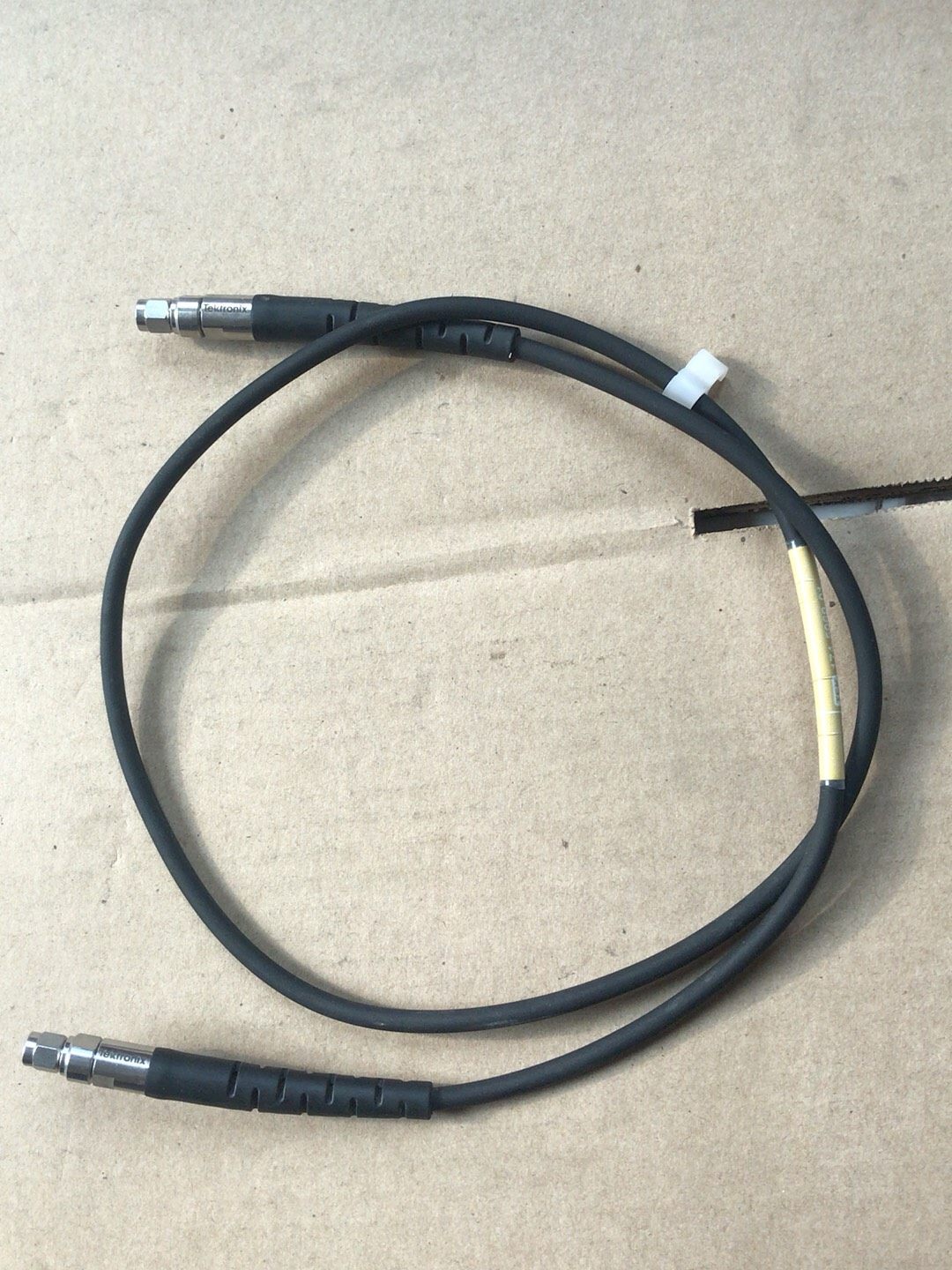 Tektronix泰克40G射频线实物拍摄