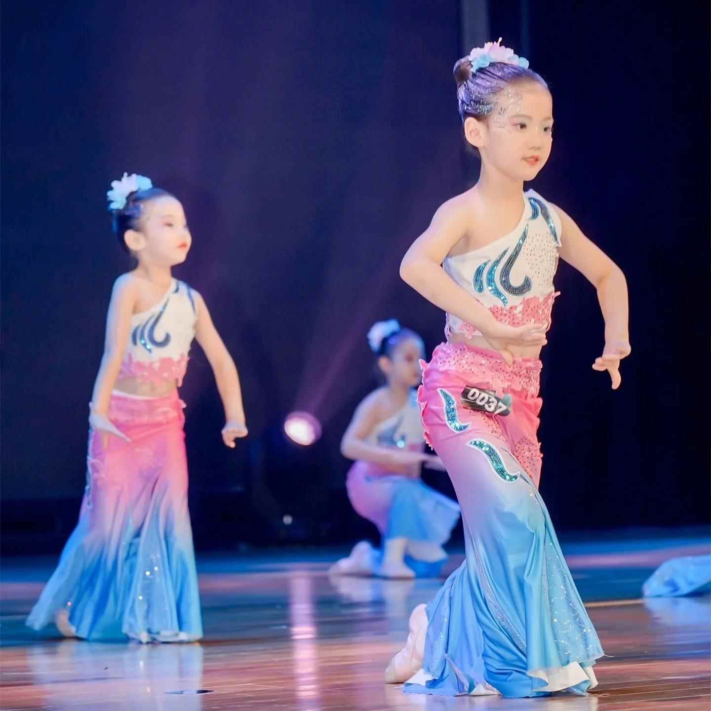 正品傣乡的童雨舞蹈服儿傣族舞蹈服装演服西出纳双版女孩孔雀舞鱼