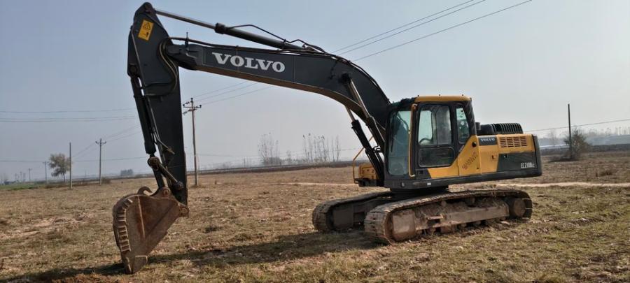 11月29日邢台沃尔沃210挖掘机网络拍卖公告