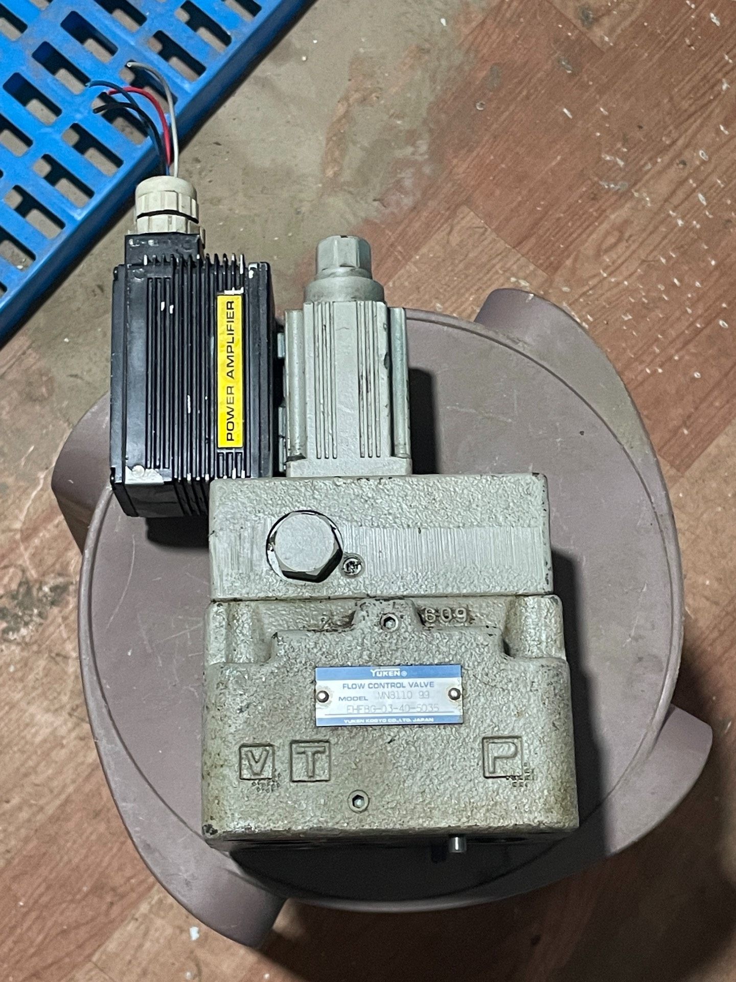 日本YUKEN油研比例阀 EHFBG-03-40-5035