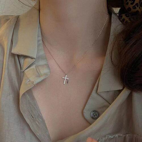 Cross Metal chain necklace women金属炼条项炼十字架吊坠锁骨炼