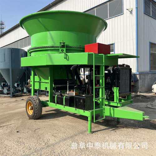 产量10吨大方包切碎机上料方便圆筒碎草机牧区130型下出料粉糠机