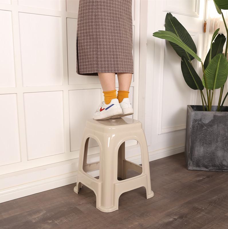 ZZ8N批发塑料凳子加厚家用熟胶小登子朔料可摞叠放高凳大人经济型