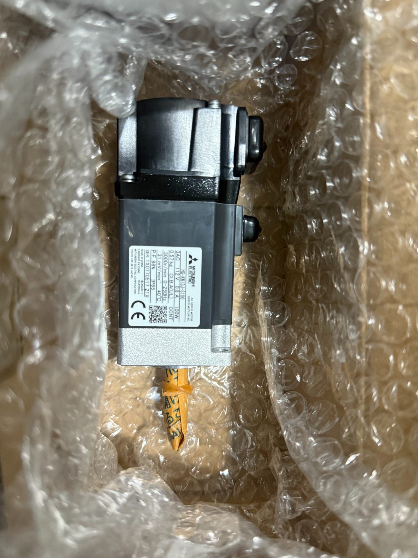 三菱伺服电机HG-KN13J-S100全新成色漂亮