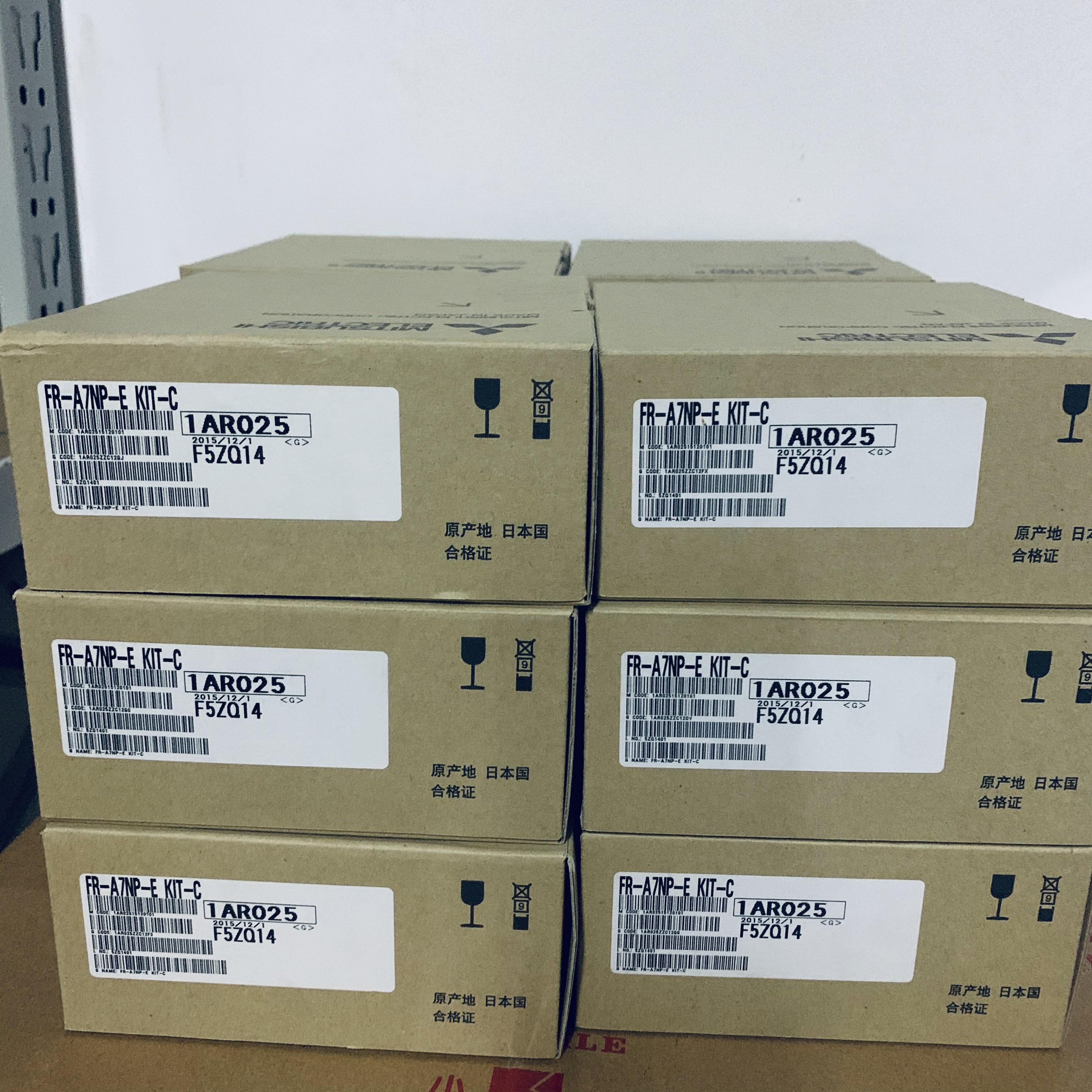 三菱变频器通讯卡 FR-A7NP-E KIT-C A7AY A7AP A7NC A8ND特价清仓
