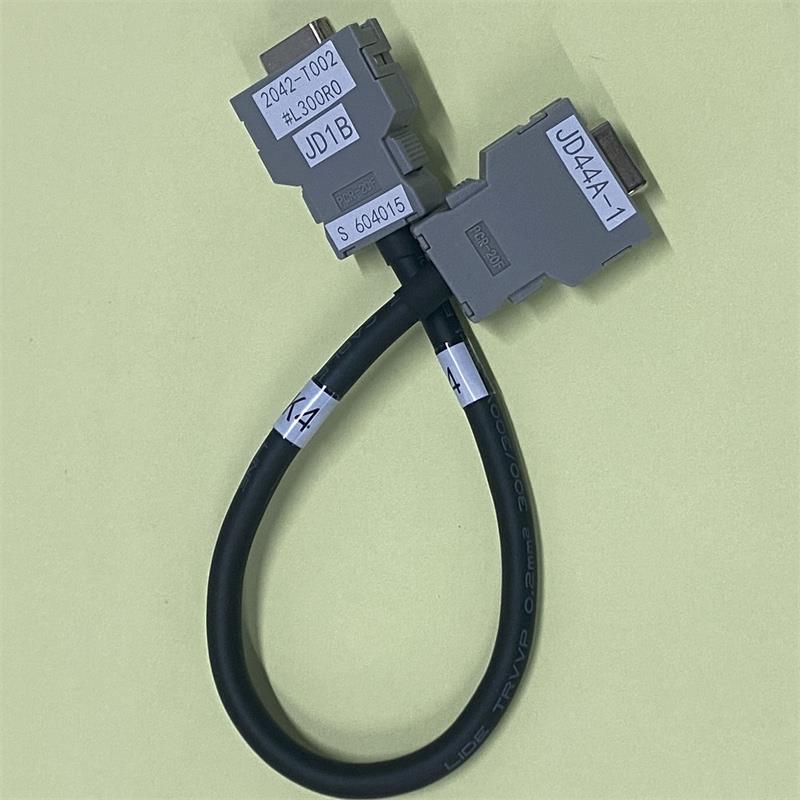 K4发那科信号线A20B-0120-K842 JD44A-1-JD1B 2042-T002 20芯线