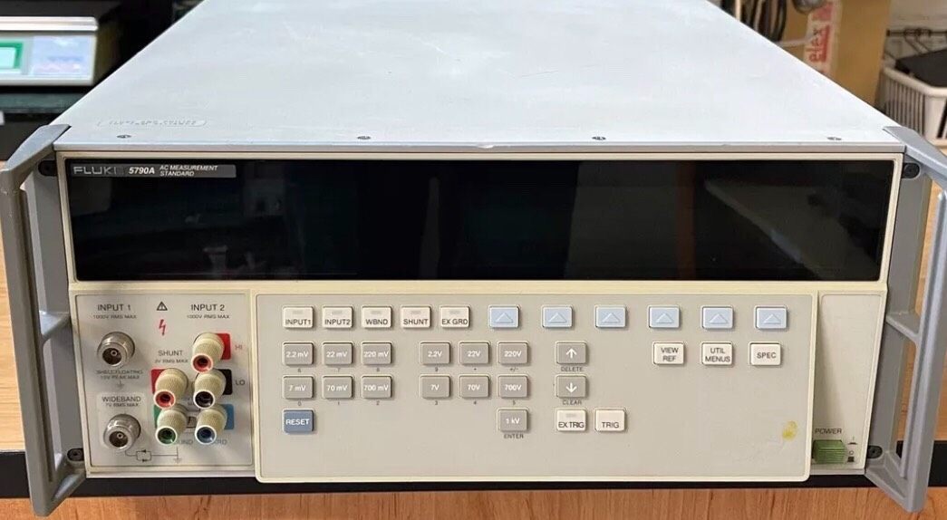 Fluke 5790A，带宽带交流选项3-30MHz的交流测