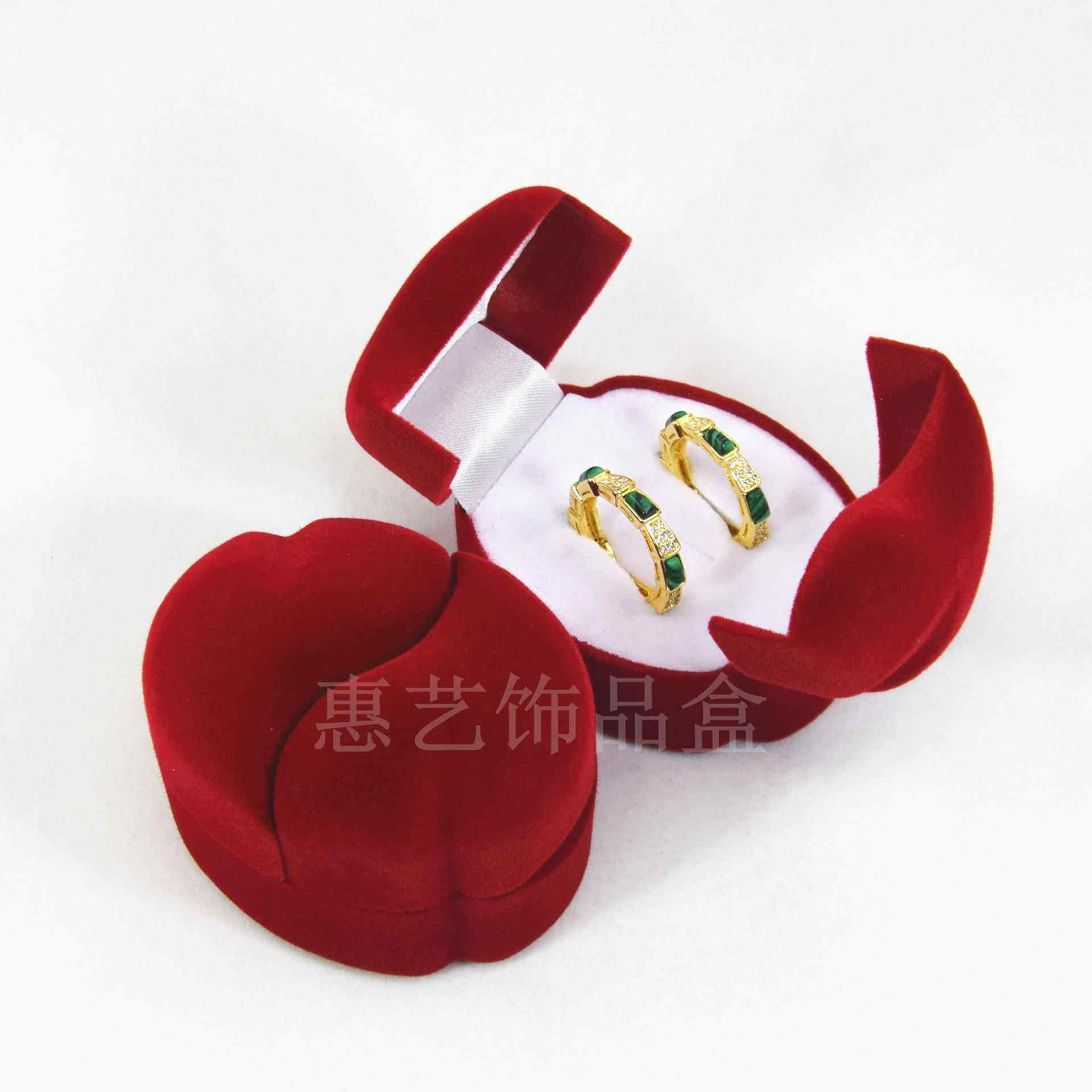 现货 情侣丝绒对戒盒首饰盒子婚庆礼品饰品耳钉珠宝包装盒