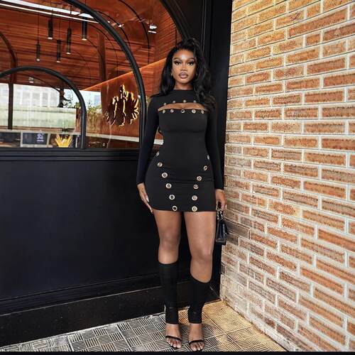 Hollow out chicken eye metal buckle dress