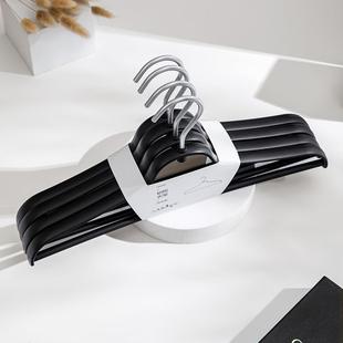 衣架家用挂衣无痕防滑衣挂衣服防肩角衣撑衣柜轻奢黑色晾陶琪