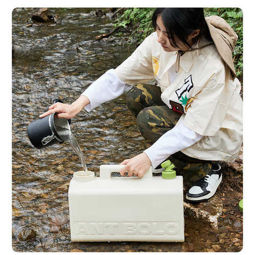 厂家户外露营便携式手提车载储水箱带龙头食品级长方形大容量水桶