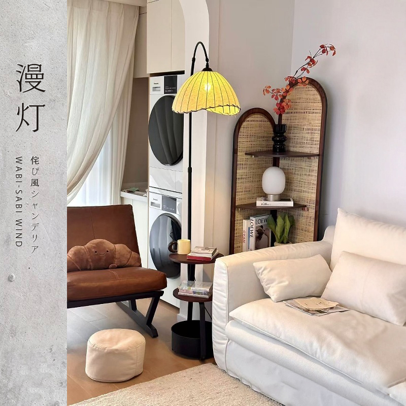 客厅2024新款落地灯置物架中古风茶几一体沙发旁摆件卧室床头氛围