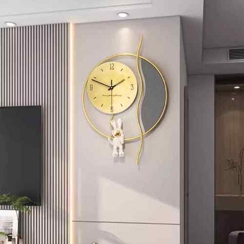 网红2023新款创意客厅挂钟家用轻奢钟表简约现代大气时钟挂墙餐厅