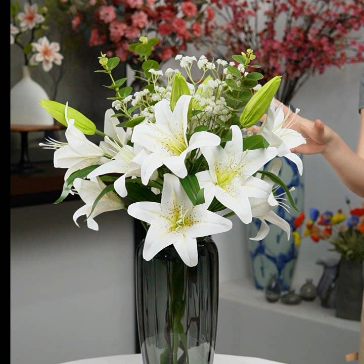 【林小二】香水百合三头一蕾彷真花浪漫北欧简约装饰客厅餐桌摆件