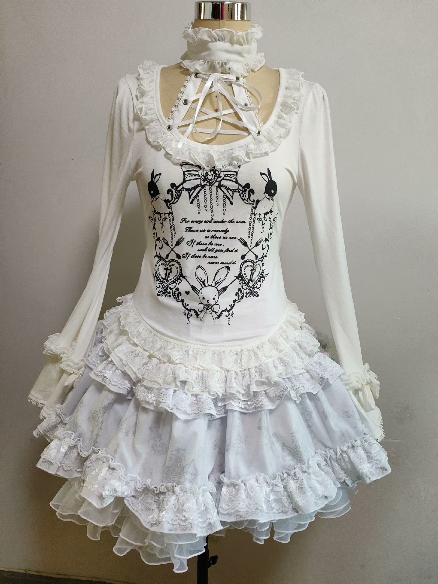 thumbnail for The new naoto long-sleeved knitted halterneck from the Lolita collection. Black and white are optional, non-refundable