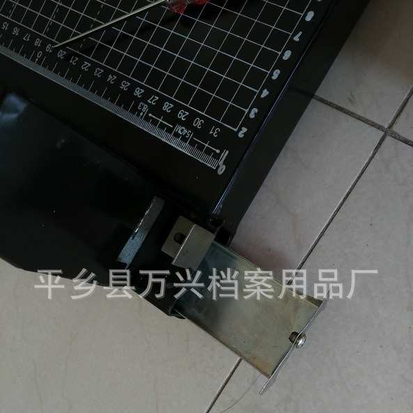 机办公打孔纸张机人事档案打孔手动 专用两用机孔三裁纸切纸盒