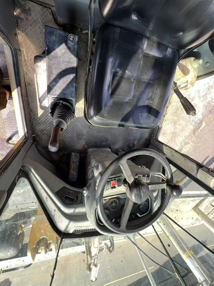 11月16日黄冈鲁装928铲车网络拍卖公告