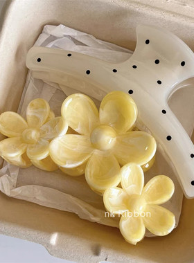 韩系温柔波点抓夹发抓洋气奶黄色晕染立体花朵太阳花鲨鱼夹盘发夹