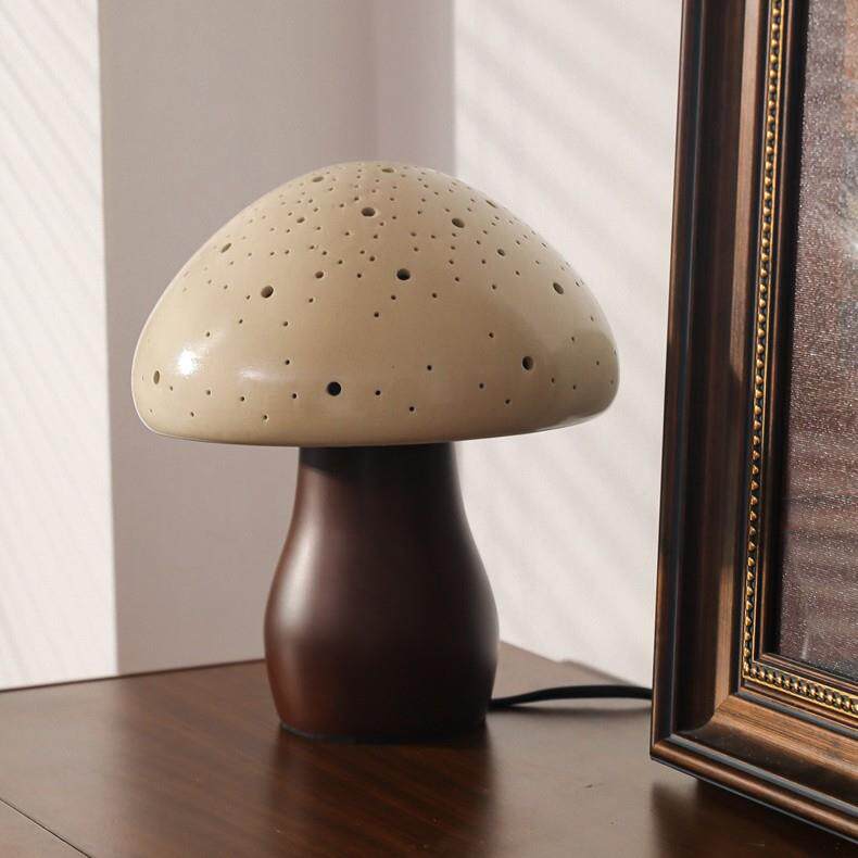 小蘑菇夜灯创意陶瓷台灯床头氛围感小夜灯女生卧室桌面装饰小摆件