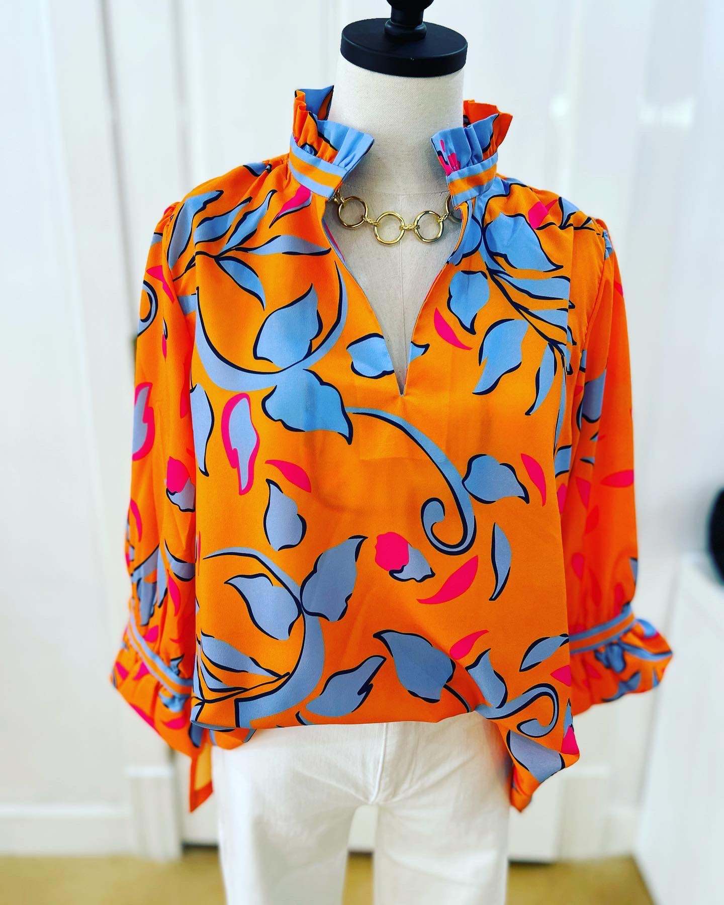 Women's orange background blue standing collar ruffled colla