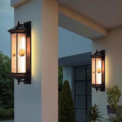 日本进口太阳能户外壁灯防水别墅花园LED庭院门柱灯走廊外墙壁挂