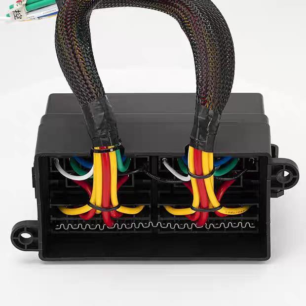 汽车越野车射灯长条灯电动座椅线路改装直流继电器控制12路保险盒