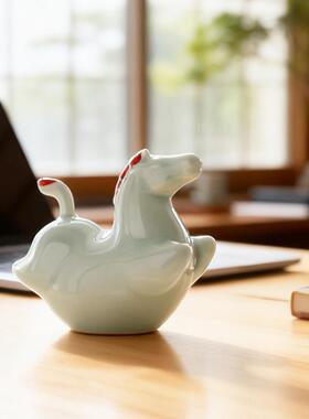 创意手工景德镇陶瓷摆件生肖2026马年招财礼品办公室桌面装饰品