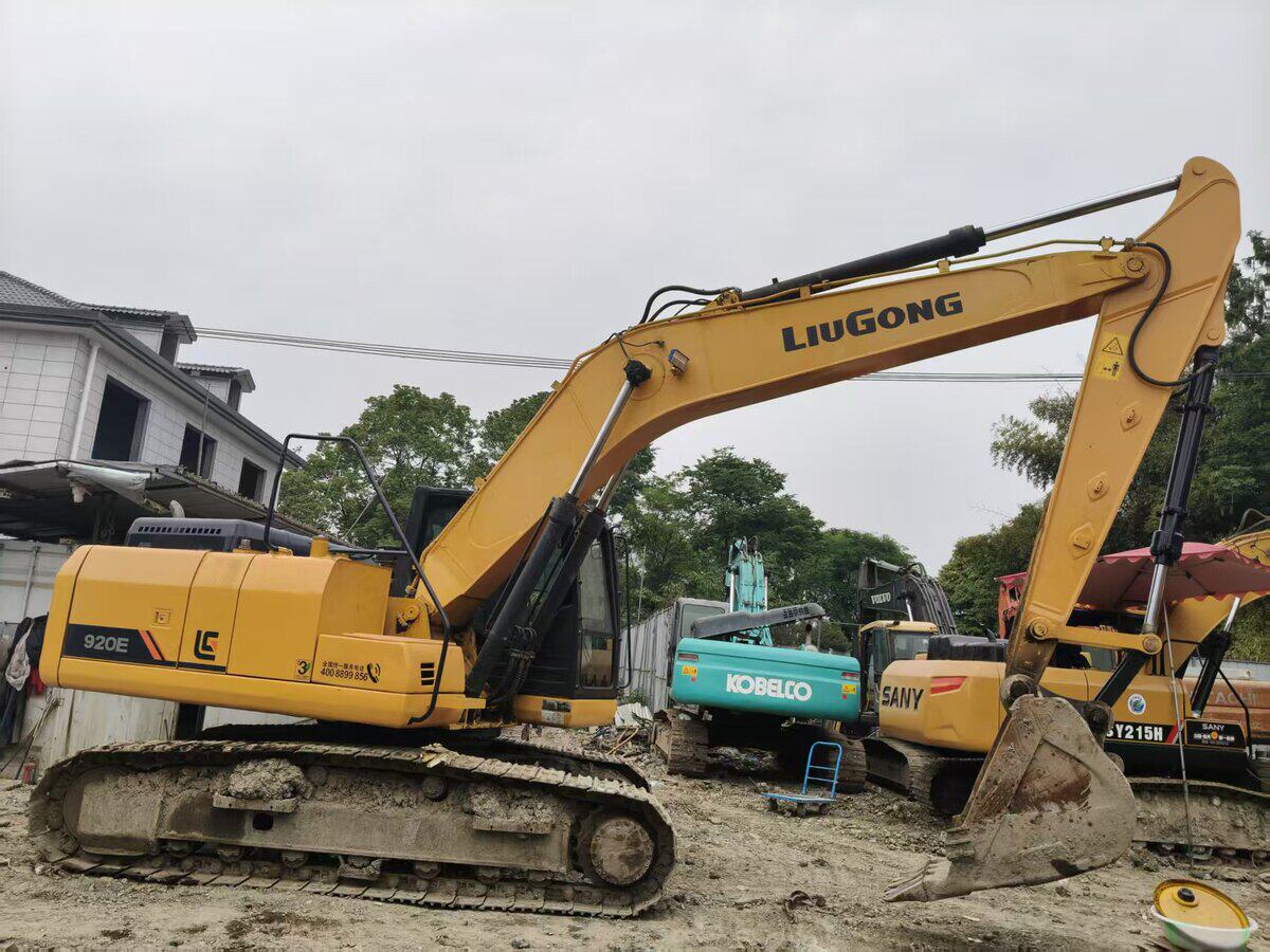 6月8日成都2020年产柳工CLG920E型挖掘机【出价即进入倒计时】网络拍卖公告