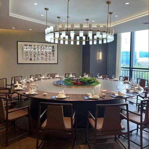 酒店电动餐桌大圆桌饭店桌椅组合餐厅会所包厢15人30岩板实木定制