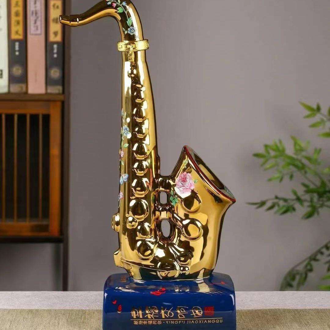 酒瓶欧式创意萨克斯摆件 景德镇陶瓷家居酒柜装饰酒坛酒具3斤爆款