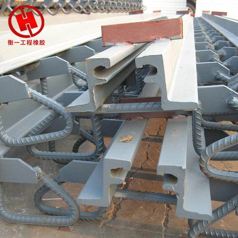 公桥梁G路QF-C桥伸缩缝C梁47040型伸缩缝桥梁型伸缩缝装置