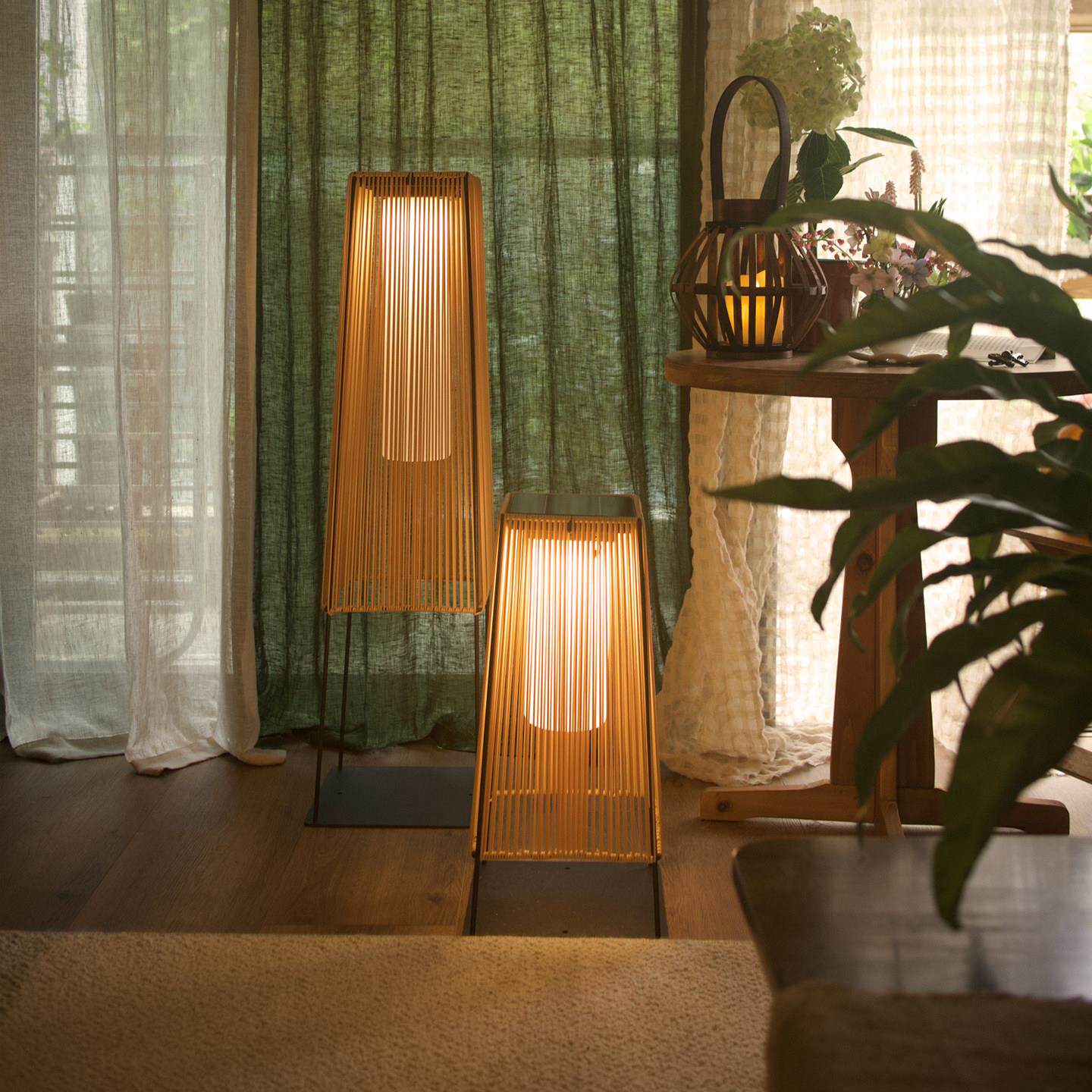 户外草坪灯防水太阳能落地灯家用露台灯花园庭院灯露营装饰氛围灯