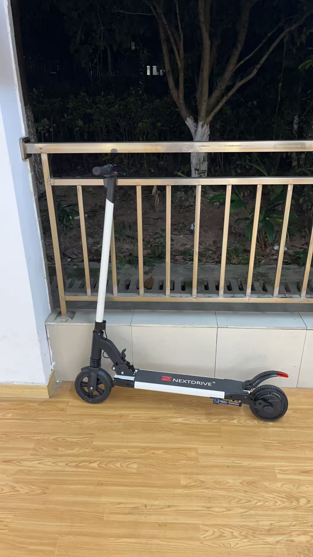 Электросамокат NEXTDRIVE X1/X3: Легкий, складной, с большим запасом хода и умным приложением. Идеален для городских поездок, студентов и офисных работников. photo review