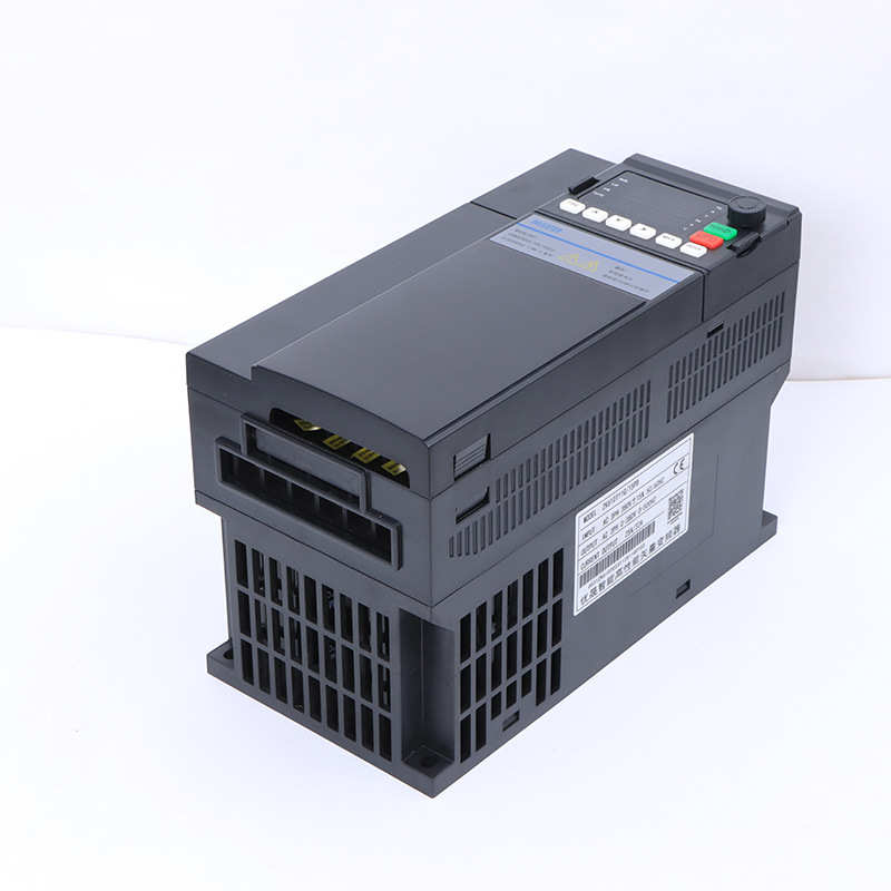 7.5KW三相380电机水 泵调速器 380V三相变频器电机 矢量型变频器