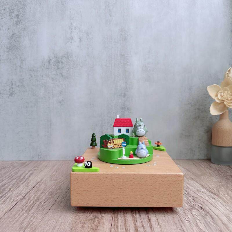 龙猫家族木质音乐盒大底座微景观木制八音盒工艺品摆件创意礼品