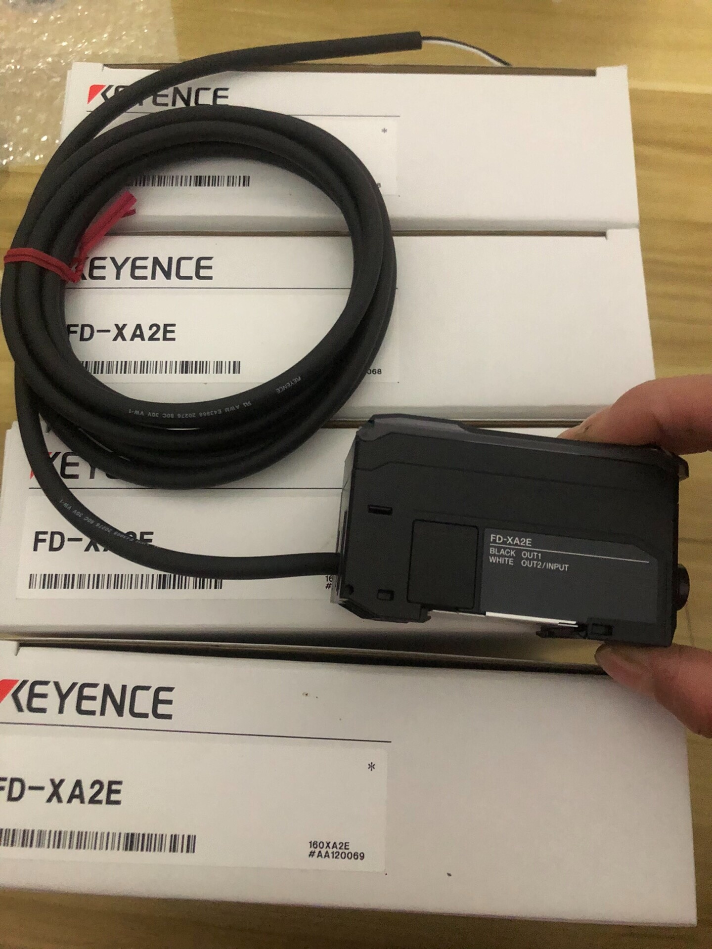 基恩士，原装正品FD-XA2E，数量2个实物图拍摄！三码合一