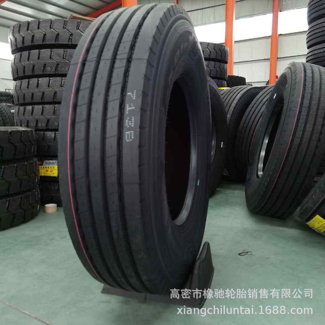 华盛卡车客车载重真空轮胎11 12R22.5真空胎 导向 驱动花纹