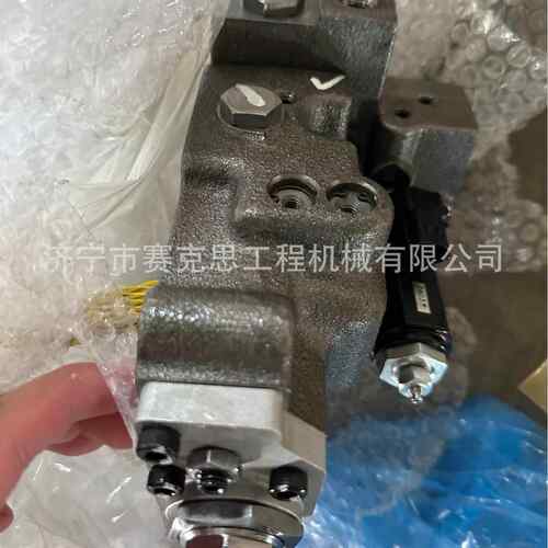 适用凯斯CX800B挖掘机液压泵调节器 LL001490 LL001650济宁赛克思