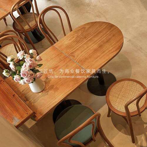 网红咖啡厅桌椅组合日式甜品奶茶店烘焙餐馆藤编餐椅实木椭圆桌子