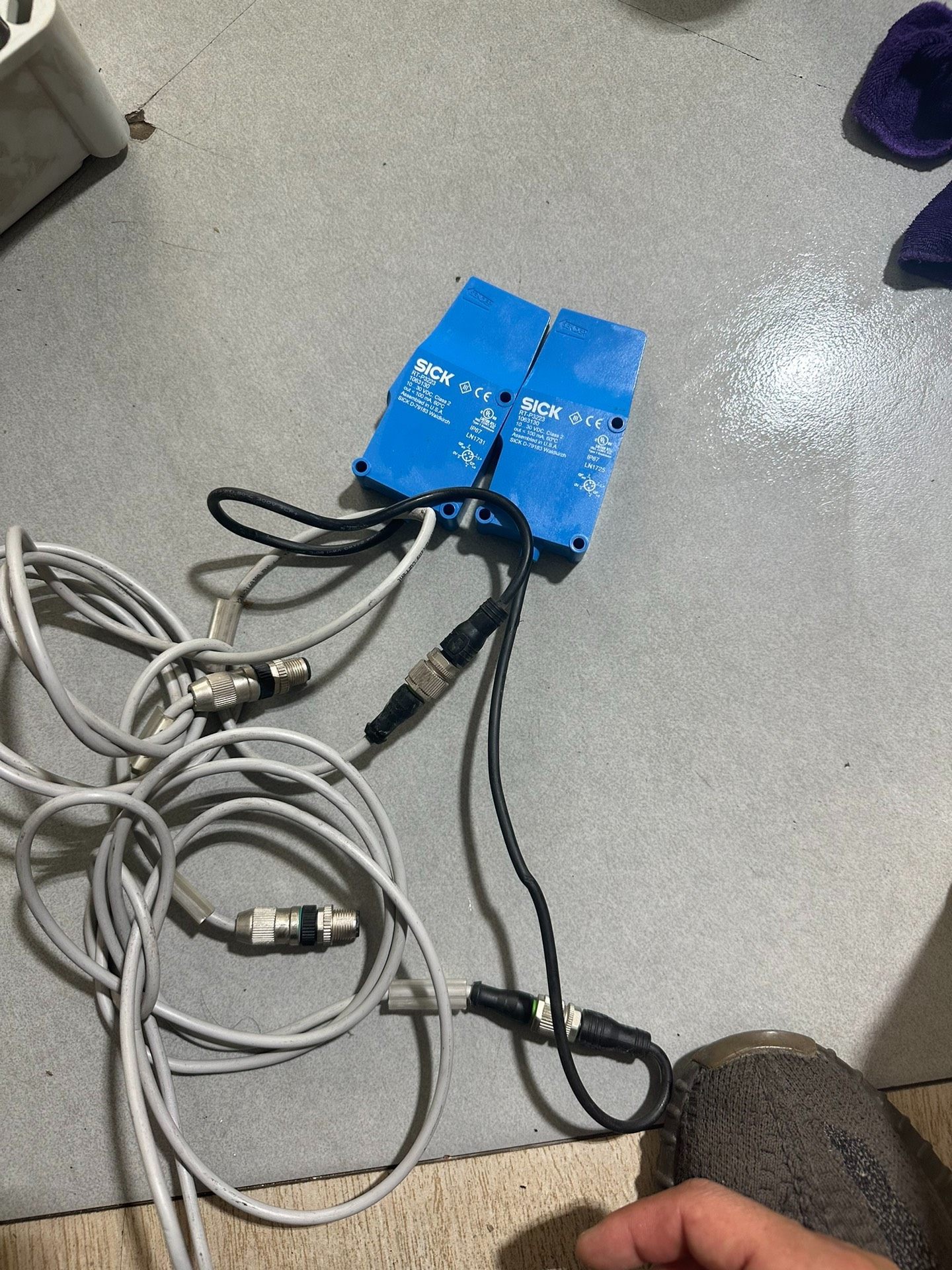 西克，光电传感器，拆机两个，檫檫99成新，要的速度联系，包好