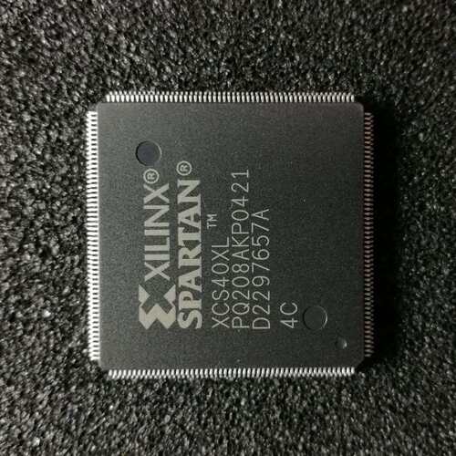 XCS40XL-4PQ208C 封装 QFP-208 可编程逻辑器芯片IC