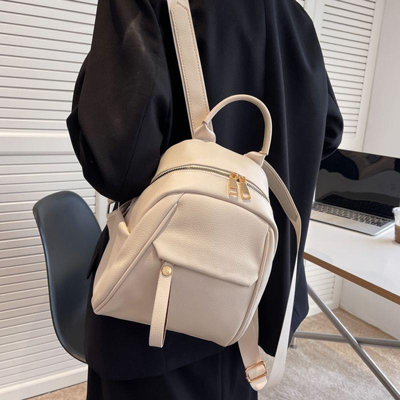 严选新款休闲软皮女士双肩包时尚百搭文艺旅行小背包女包