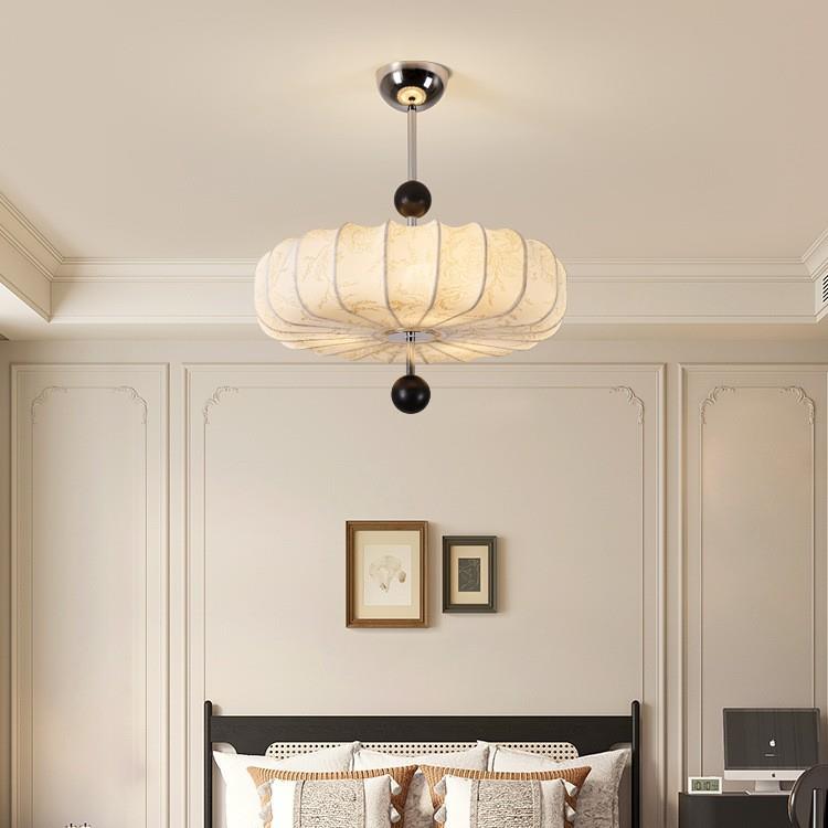 法式中古卧室吸顶灯宋代美学实木花纹布艺灯南洋风护眼主卧房间灯