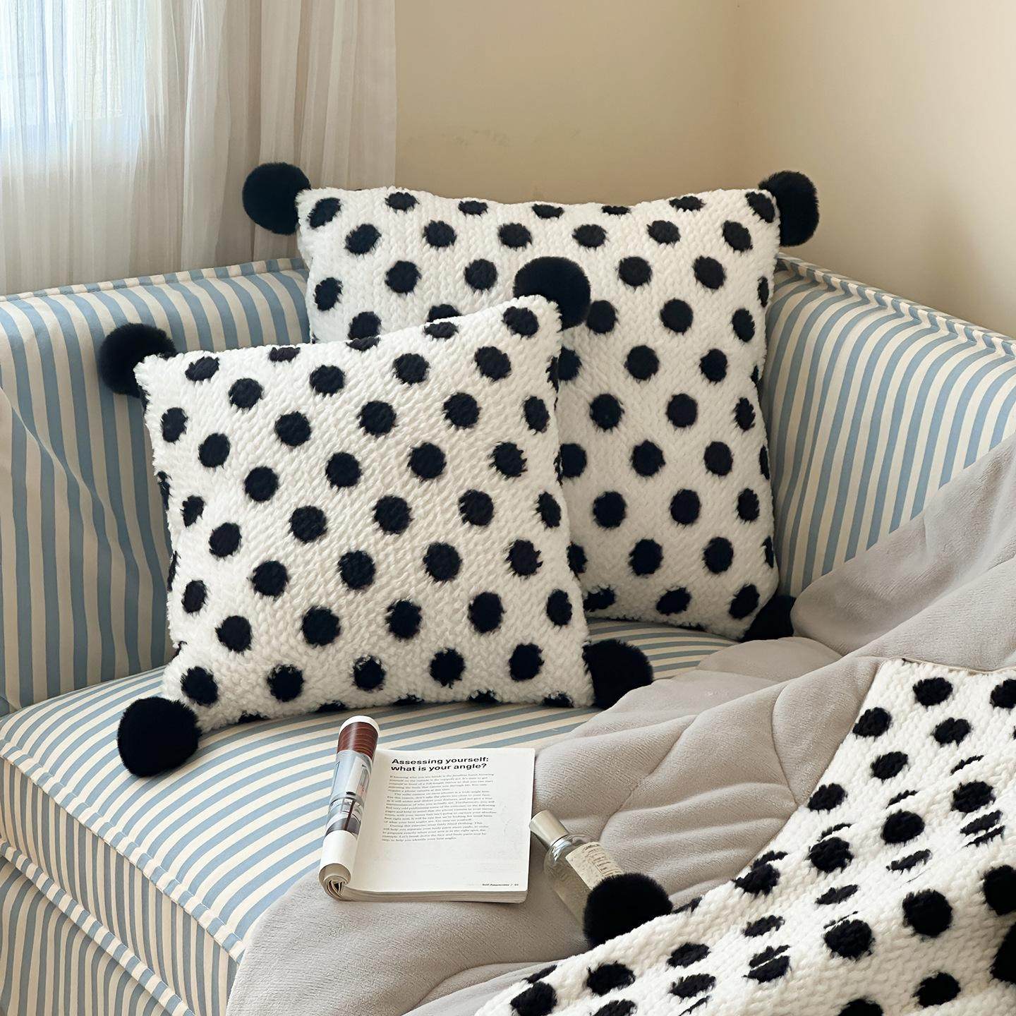 韩式ins博主风波点毛球波波多功能抱枕被午休抱枕被子两用车用枕,居家布艺,抱枕被,淘宝优惠券,粉丝福利购,淘宝优惠卷